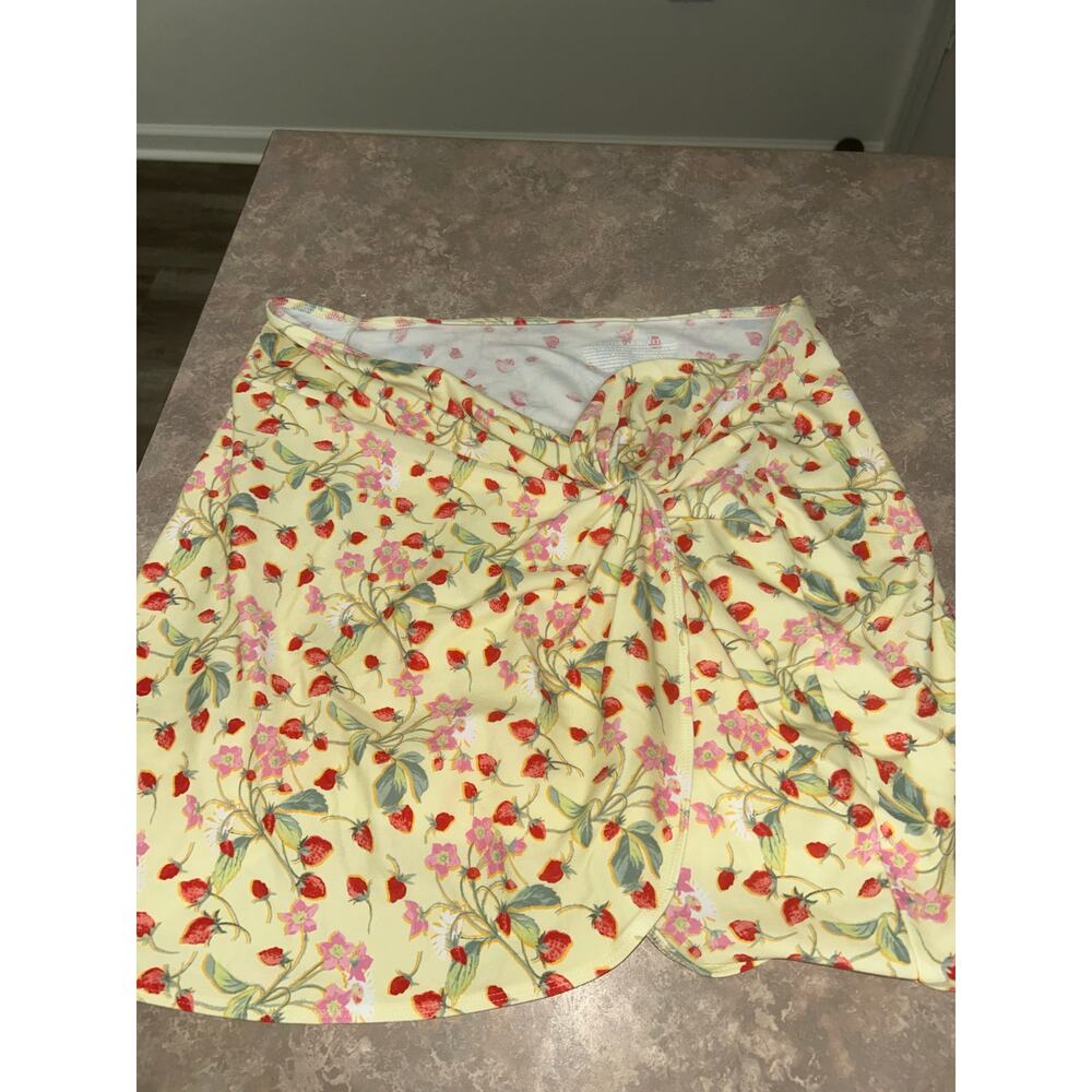 Vintage Victoria’s Secret Strawberry Floral Swim Cover Skirt – Size Small